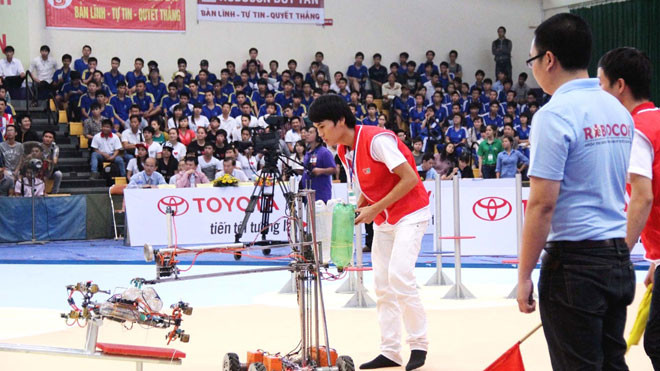 Khởi tranh Sáng tạo Robot khu vực miền Trung