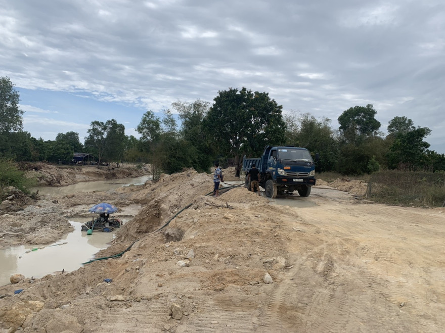 Khánh Hoà: Khai thác tài nguyên trái phép tràn lan, địa phương bỏ lơ?