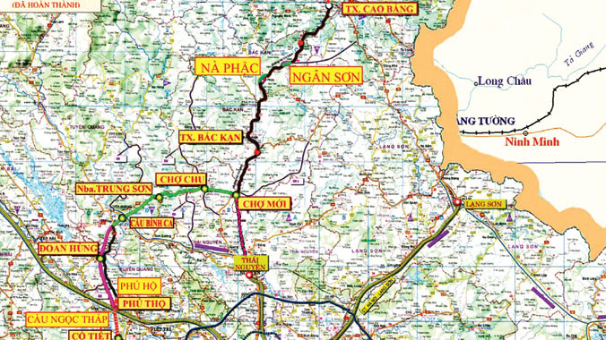 Bản đồ giao thông các tỉnh phía Bắc; Đường HCM nối giữa Bắc Kạn và Tuyên Quang màu xanh; hướng tuyến dự kiến của Cao tốc Thái Nguyên - Chợ Mới màu đỏ