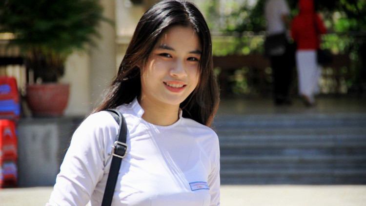 Thí sinh Đà Nẵng tự tin sau môn thi Toán. Ảnh: Nguyễn Huy