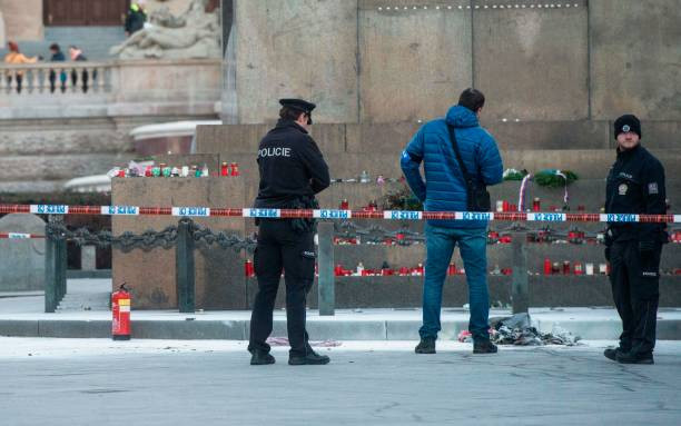 Czech: Thiếu niên thoát chết thần kỳ sau khi rơi từ tầng 19