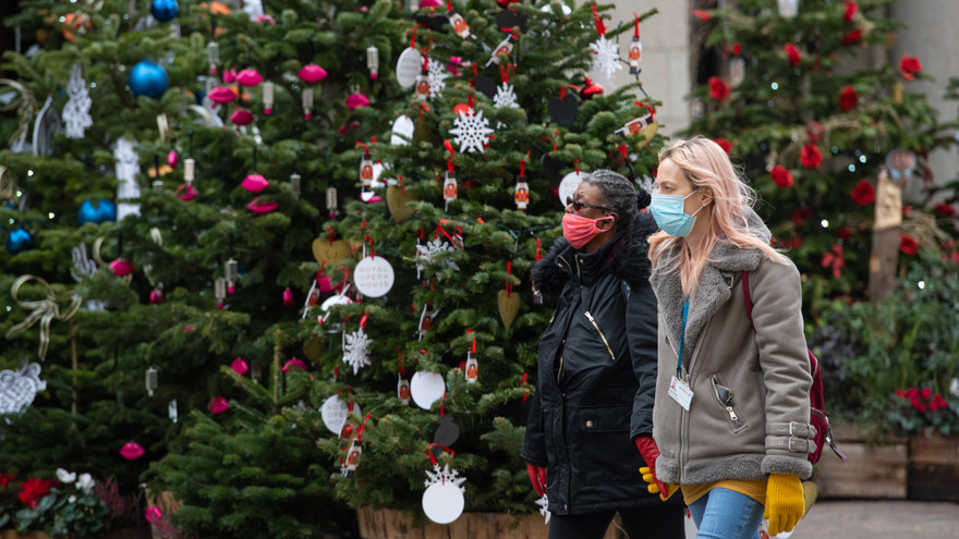 Nước Anh đối diện làn sóng COVID-19 thứ ba 