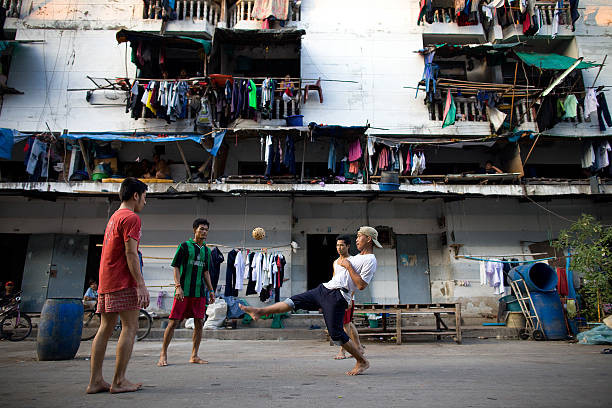 Số ca COVID-19 tăng kỷ lục, Thái Lan đổ lỗi cho người nhập cư