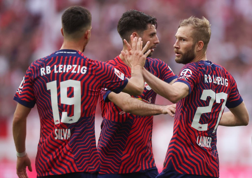 Thua ngược 1-3 trước RB Leipzig, Bayern Munich có nguy cơ thành cựu vương Bundesliga