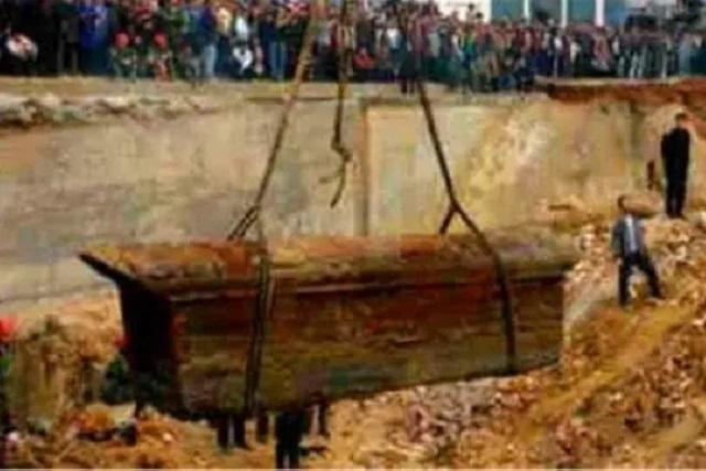 Thứ gì trong mộ cổ khiến các nhà khảo cổ hoảng sợ vội vàng bỏ chạy?