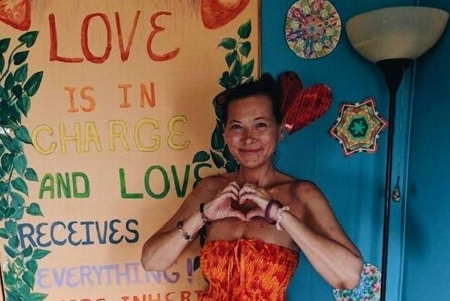 Bí ẩn cái chết của thủ lĩnh giáo phái bán thuốc chữa Covid-19 giả ở Mỹ