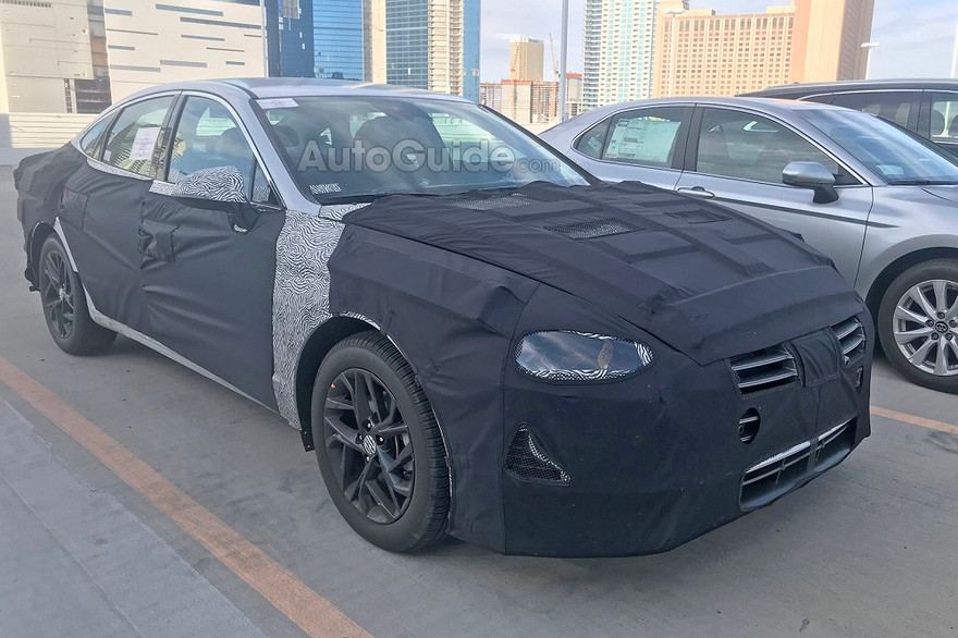 Hyundai Sonata phiên bản 2020 lộ những hình ảnh đầu tiên