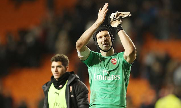  Petr Cech sẽ chia tay sân cỏ vào cuối mùa giải này