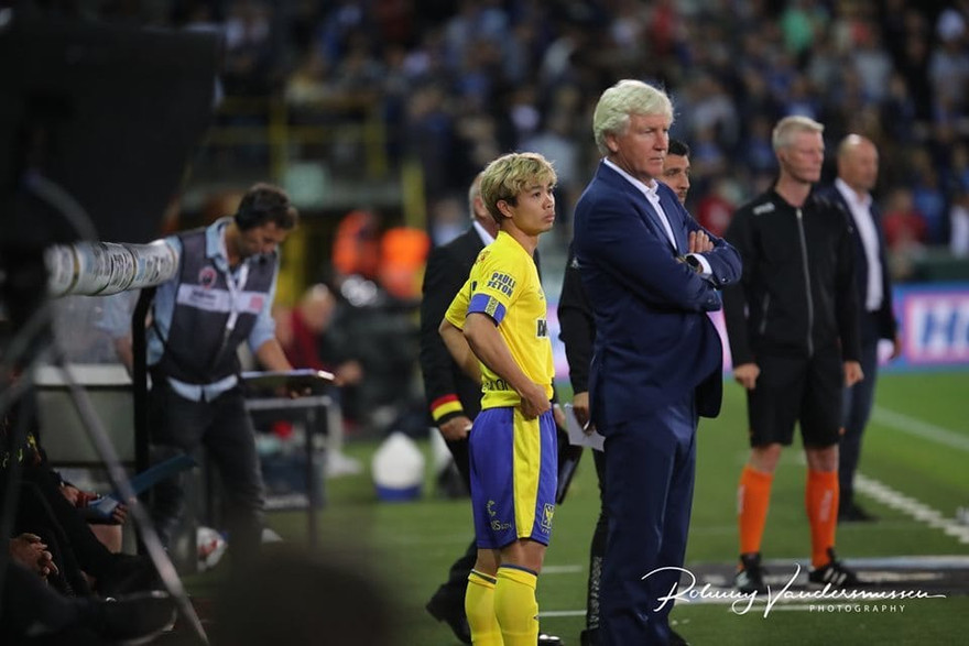 Công Phượng và HLV Marc Brys.