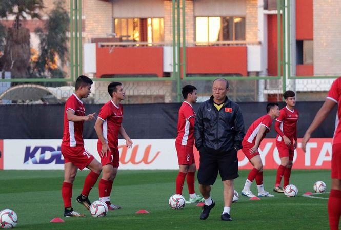 Cận cảnh buổi tập của tuyển Việt Nam trước giờ ra quân