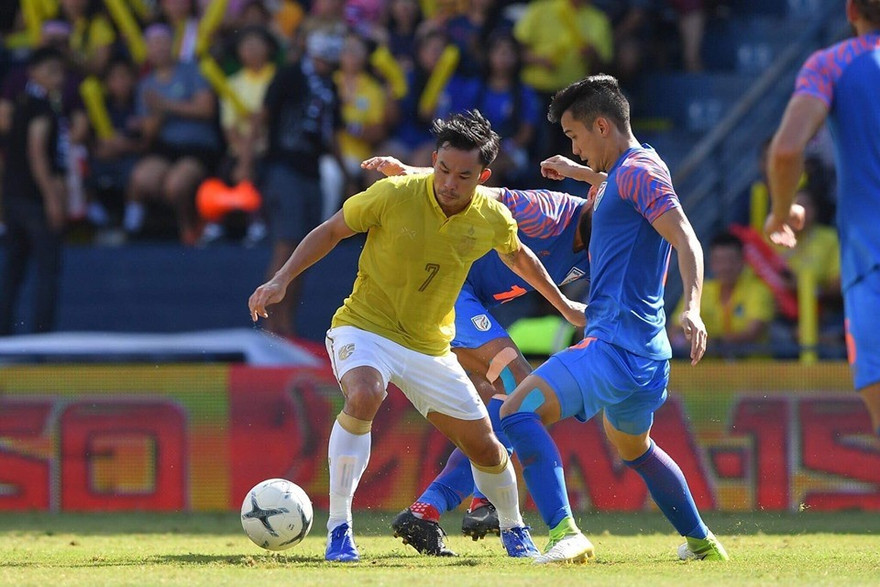 Báo Thái Lan lo ngại tương lai đen tối của đội nhà