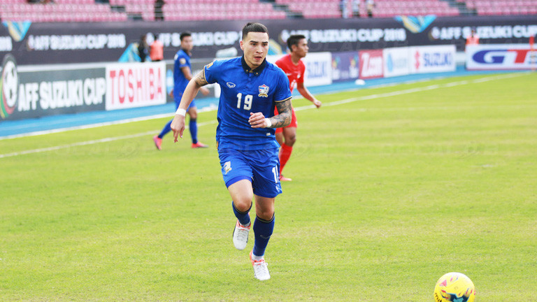 Tristan Do trong màu áo Thái Lan