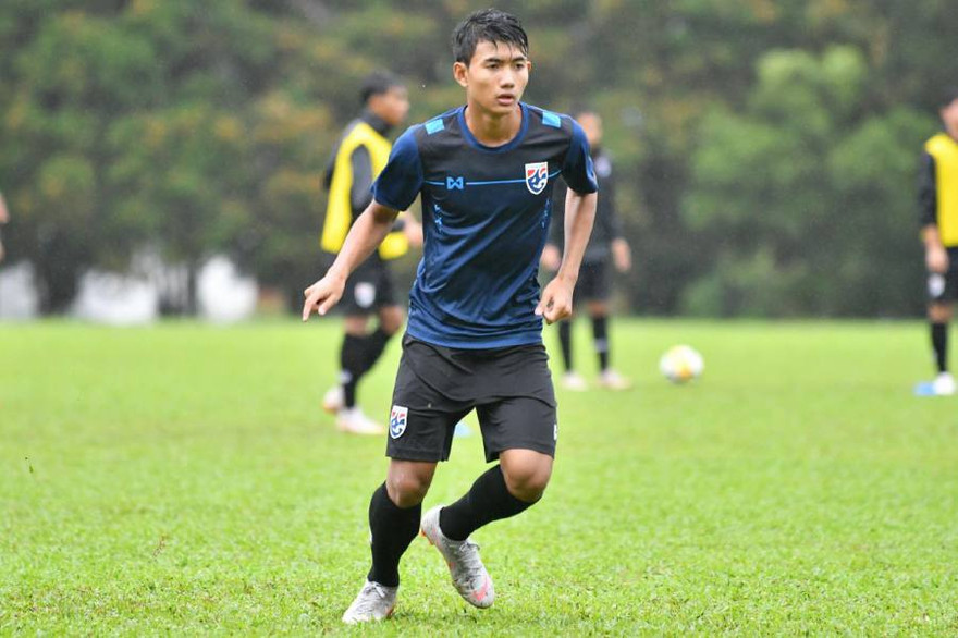 Suphanat Mueanta sẽ có cơ hội tham gia vòng loại World Cup 2022?