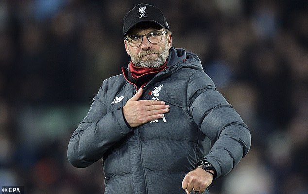 HLV Jurgen Klopp ăn mừng chiến thắng trước Man City.