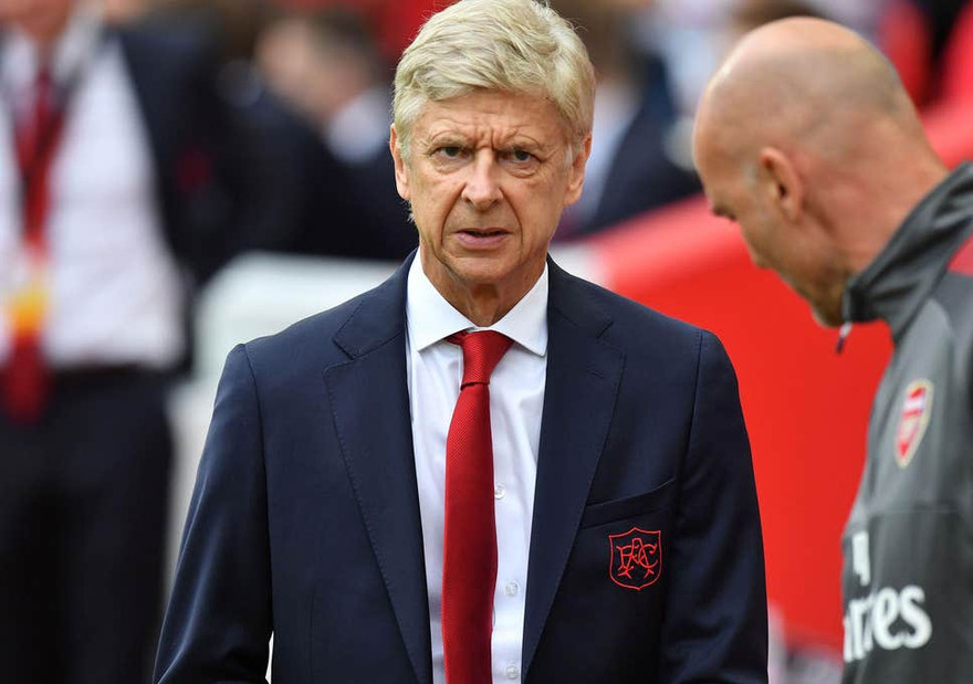 HLV Arsene Wenger có thể đến Bayern Munich.