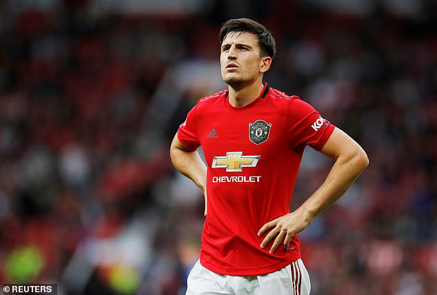 Harry Maguire có màn ra mắt ấn tượng trước Chelsea.