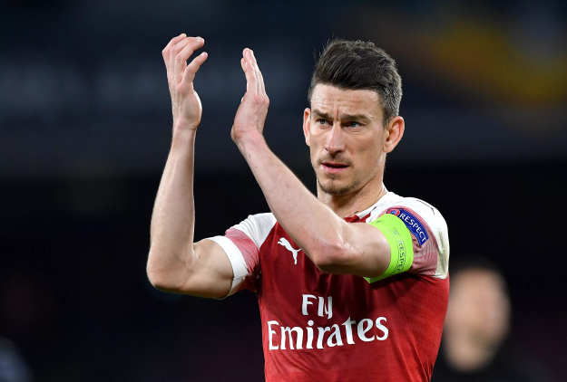 Laurent Koscielny đã chán cảnh ngồi dự bị ở Arsenal.