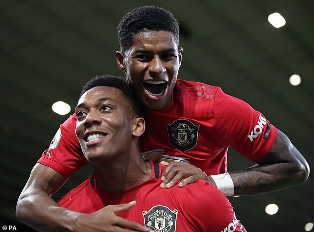 Martial và Rashford đã ghi được 4 bàn thắng cho M.U.