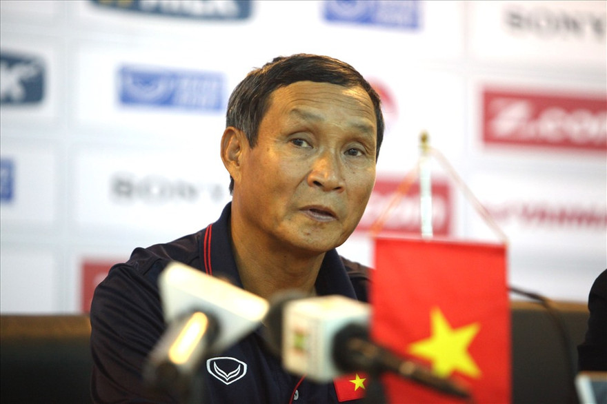 HLV Mai Đức Chung là HLV tạm quyền của tuyển Việt Nam trước khi HLV Park Hang Seo được bổ nhiệm