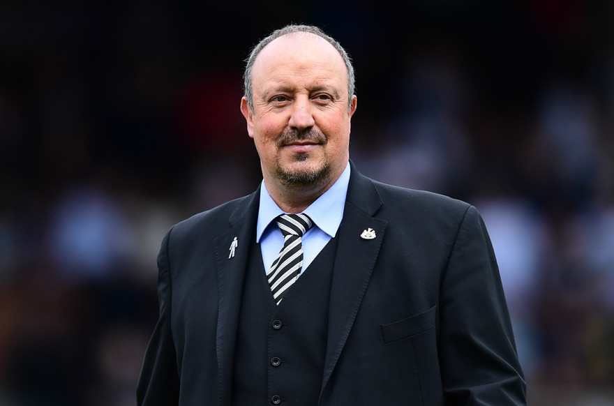 HLV Rafa Benitez chính thức đến CLB Dalian Yifang.