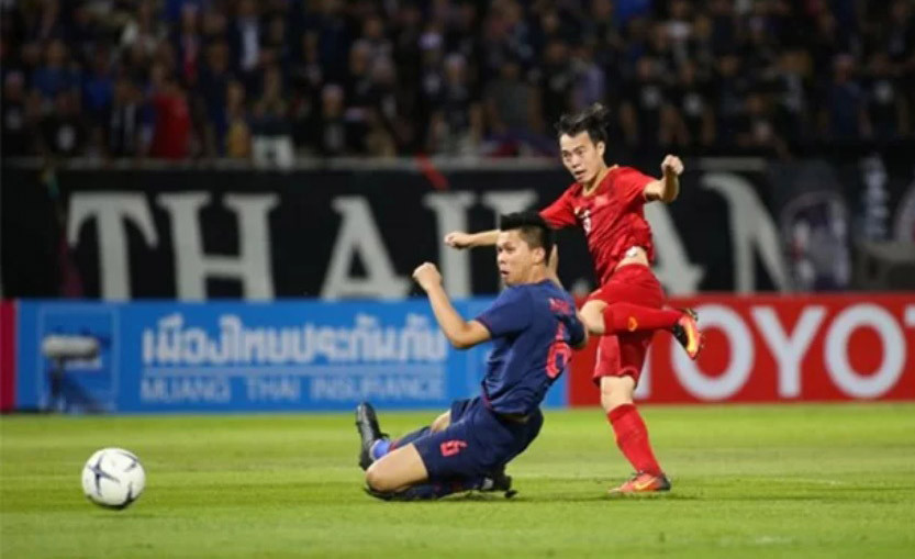 Văn Toàn dứt điểm. Ảnh: Vnexpress