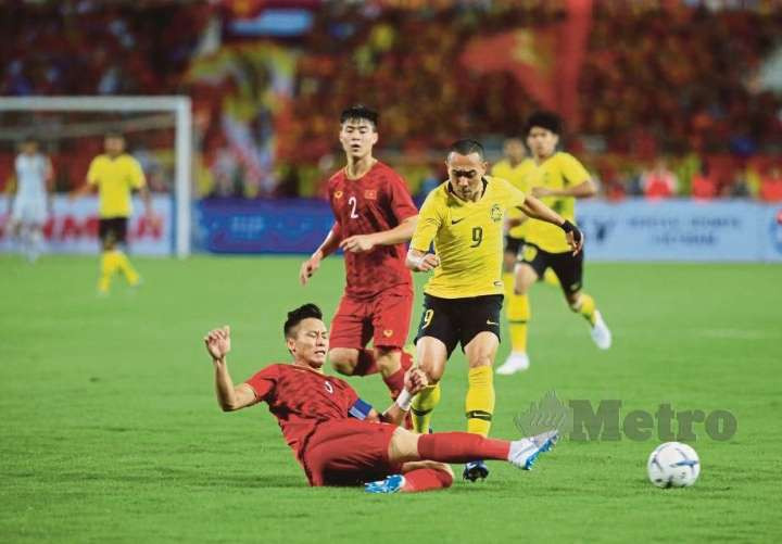 Thua trắng Việt Nam, báo Malaysia cay đắng: ‘Mãnh hổ mắc cỡ trước khung thành’