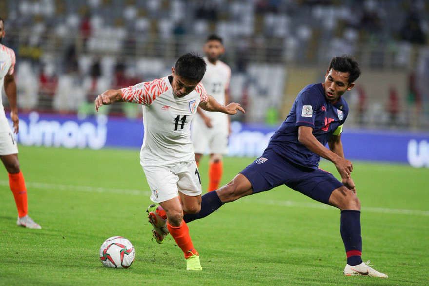 Tuyển Thái Lan gây thất vọng lớn trong ngày ra quân ở Asian Cup 2019