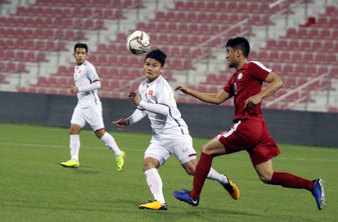 Quang Hải lại ghi bàn vào lưới Philippines