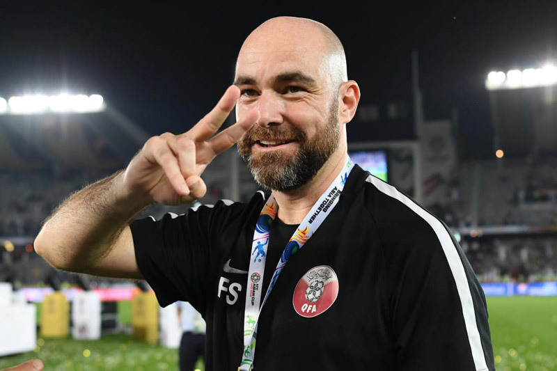 HLV Felix Sanchez từng có 10 năm làm việc ở La Masia