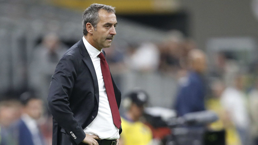 HLV Marco Giampaolo bị AC Milan sa thải chỉ sau 111 ngày.