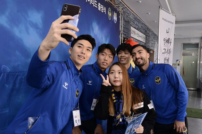 Công Phượng thu hút sự chú ý lớn khi chuyển đến Hàn Quốc