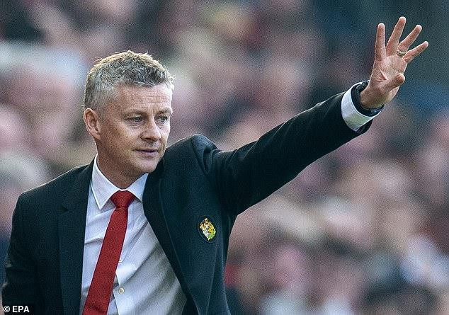 HLV Ole Solskjaer đối mặt với thử thách đầy khó khăn