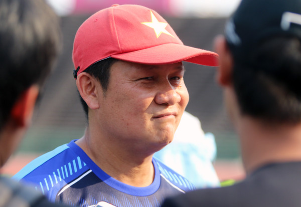 HLV U22 Việt Nam, Nguyễn Quốc Tuấn. Ảnh: VFF