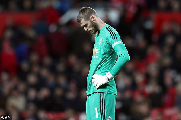 David de Gea buồn bã sau bàn thua