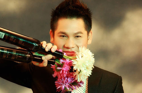 Trọng Tấn đang được đánh giá là ngôi sao hàng đầu của dòng nhạc đỏ.