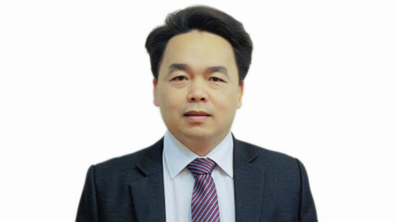 Thầy Lê Bá Trần Phương