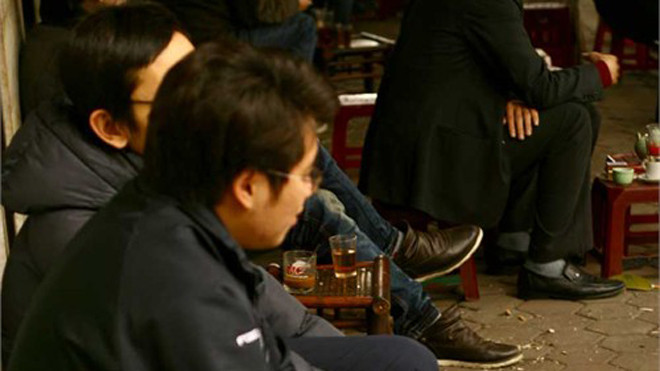 Công chức Bộ Nội vụ sẽ bị nghiêm cấm la cà quán xá trong giờ làm việc