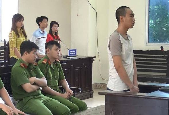 Trung tại phiên tòa