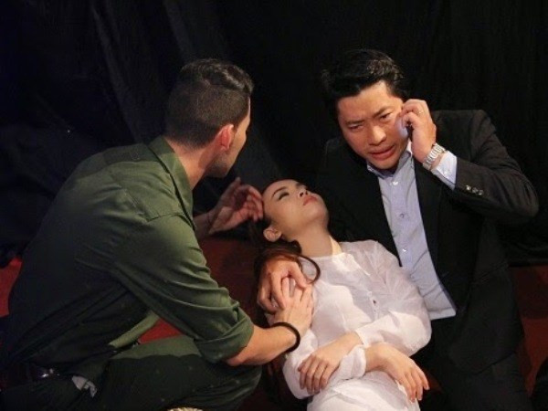 Yến Trang và Kinh Quốc trong một cảnh phim. Ảnh: CTS