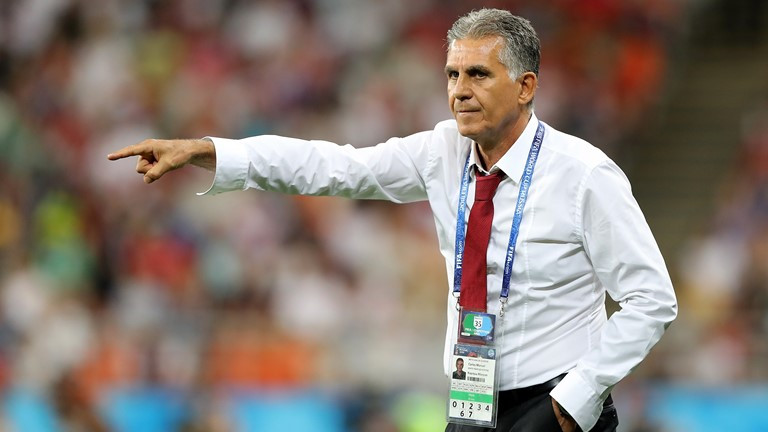 HLV Carlos Queiroz không hài lòng với FIFA và VAR