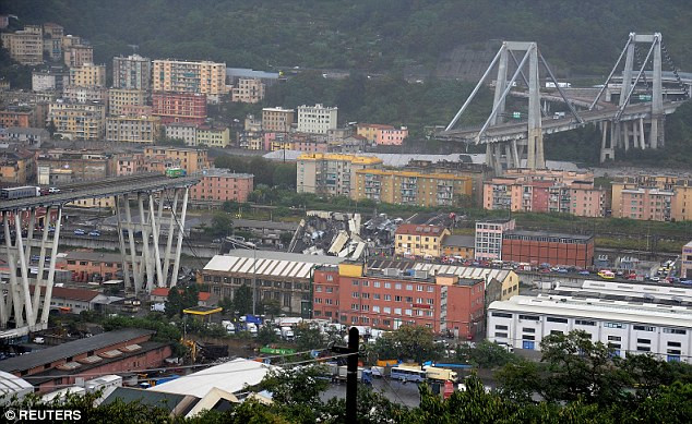 Cầu Morandi đổ sập vì mưa bão