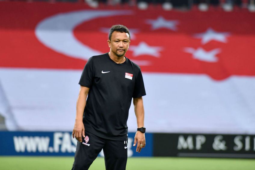 HLV Fandi Ahmad thừa nhận thực tế buồn của Singapore