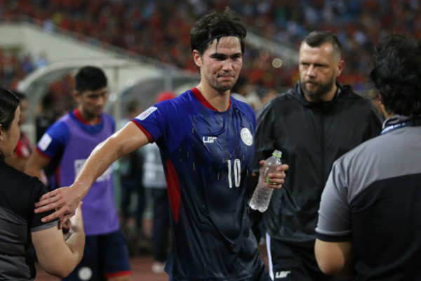 Phil Younghusband thừa nhận thất bại trước tuyển Việt Nam