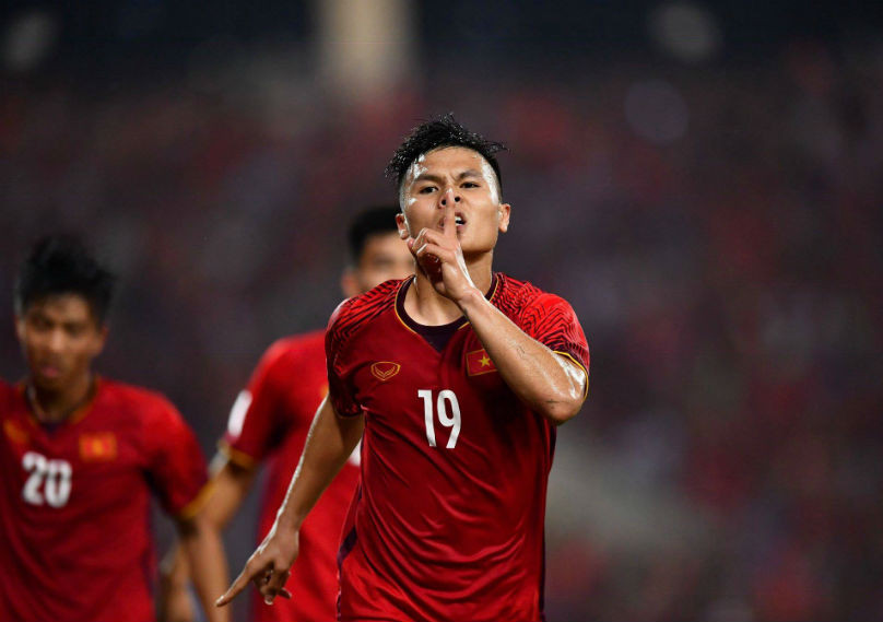 Quang Hải ăn mừng bàn thắng vào lưới Philippines