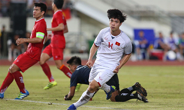 Nguyễn Công Phượng trong trận đấu với Lào