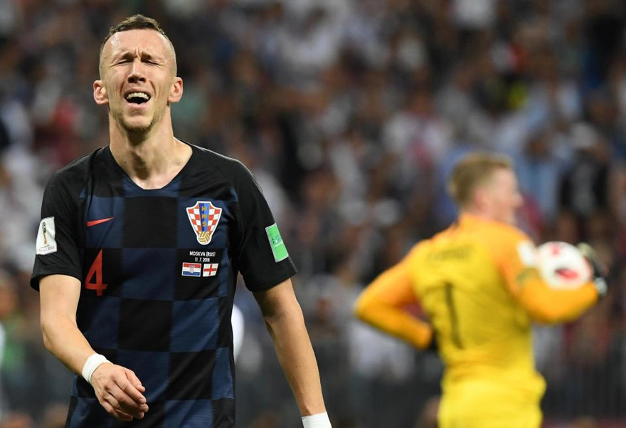Ivan Perisic gặp vấn đề ở đùi