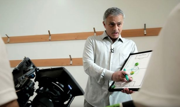 HLV Jose Mourinho tin tưởng Anh sẽ đánh bại Tunisia.