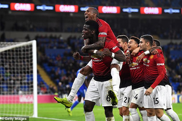 Paul Pogba tỏa sáng ngay sau khi Mourinho ra đi