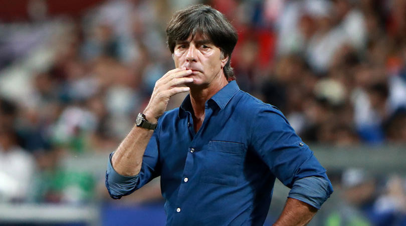 Joachim Low đứng trước nguy cơ bị sa thải