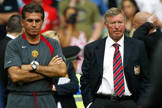  Carlos Queiroz vẫn nhớ đến người thầy cũ Sir Alex Ferguson.